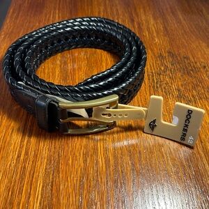 NWT Dockers Men’s Fully Adjustable Double V-Weave Black Dress Belt Sz 42